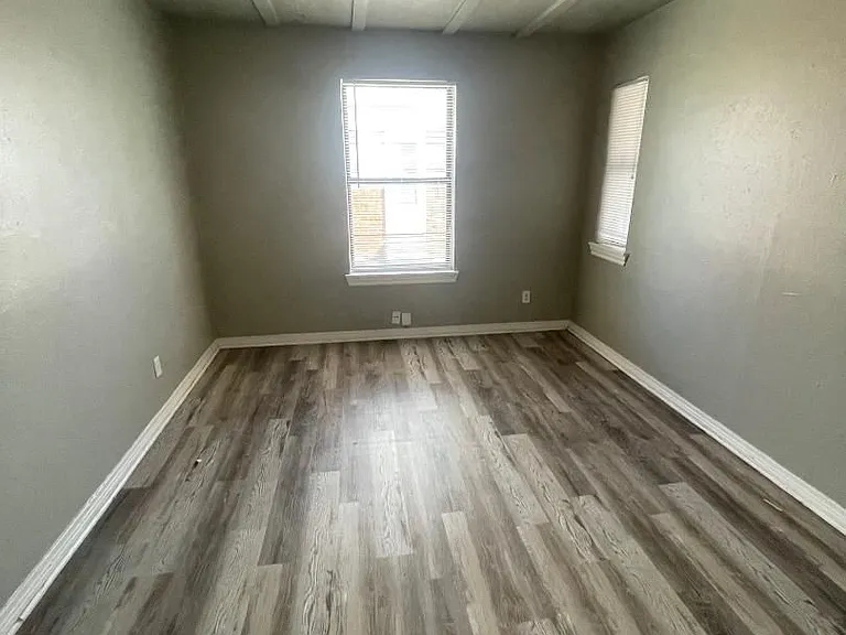 1015 E Arkansas St — Photo 8