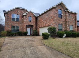 622 Crested Cove Dr, Garland, TX 75040