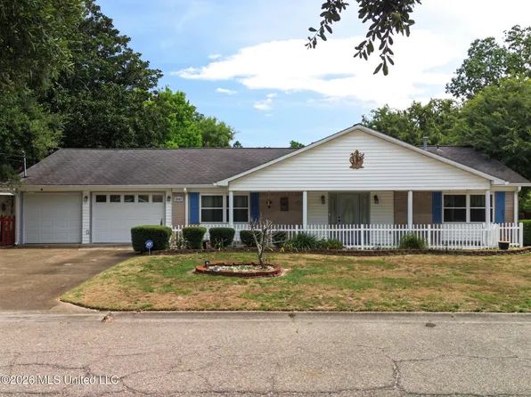 2137 Driftwood Dr, Biloxi, MS 39531