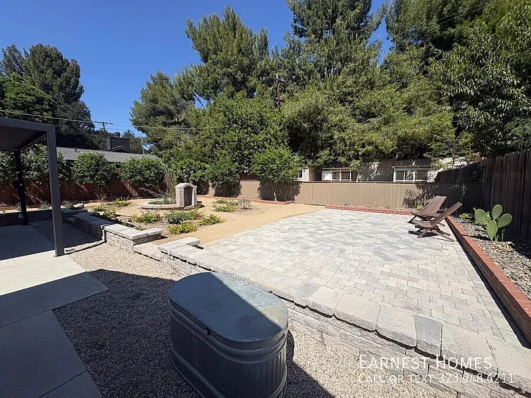 5844 Vesper Ave — Photo 20