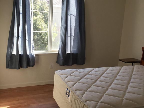 5th image of 1016 Redhawk Ct #4