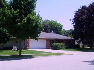724 Lori Ln, Little Chute, WI 54140