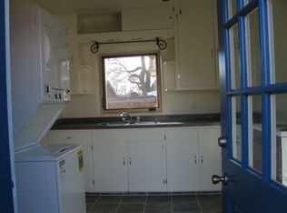 813 Lewis Ave SW, Albuquerque, NM 87102