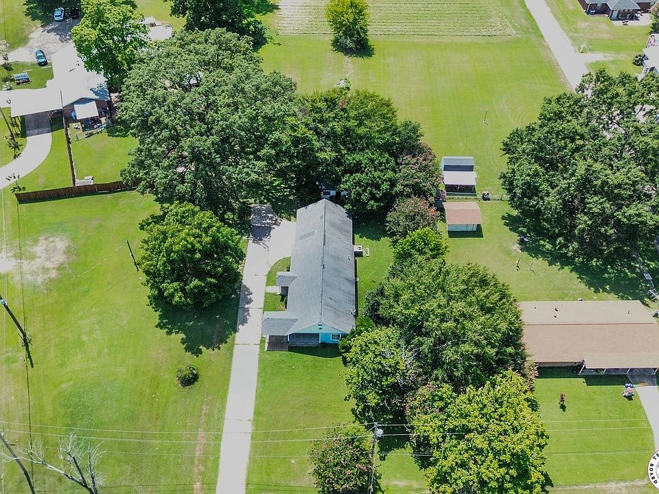401 Lamar St, Maud, TX 75567 | Zillow