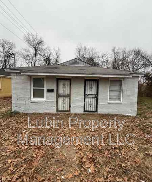 1st image of 1198 Chicago Ave