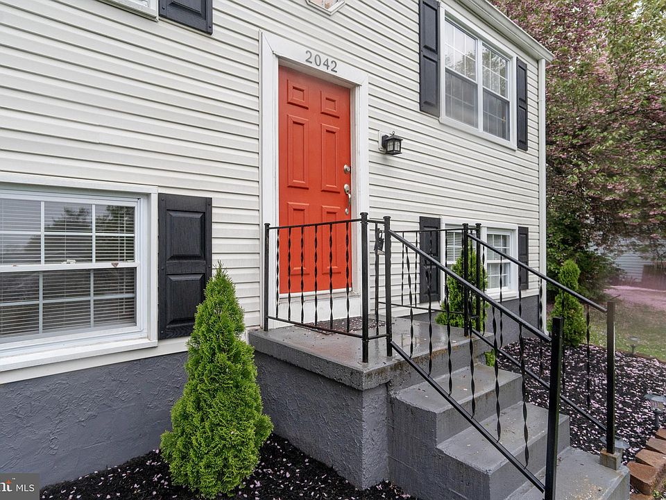 1st image of 2042 Rushmore Ct