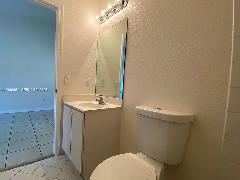 930 NE 34th Ave #202 — Photo 18