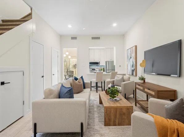 2806 Knight St APT 103, Dallas, TX 75219