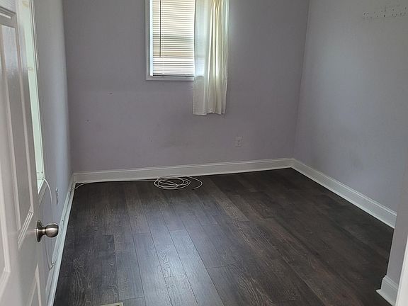3rd image of 5225 Warrington Ave #A