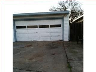 2nd image of 1297 Pershing Ave