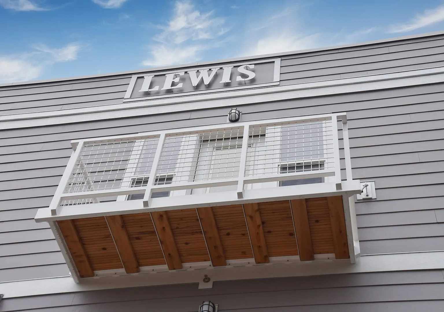 BT1910 - Lewis — Photo 3