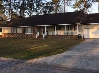 2509 Red Oak Dr, Waycross, GA 31501