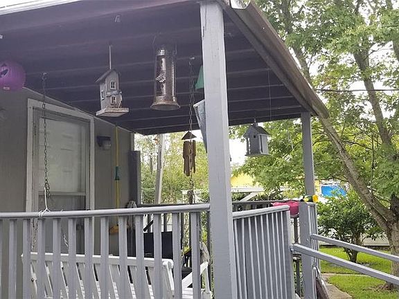 5th image of 4222 Schwartz St
