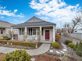 462 Clinton St, Ashland, OR 97520