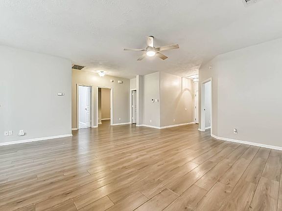 4th image of 3107 Braepark Ct