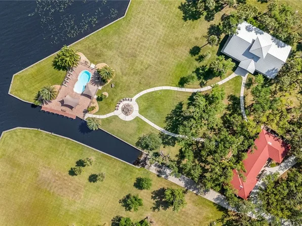 18925 S River Rd, Alva, FL 33920