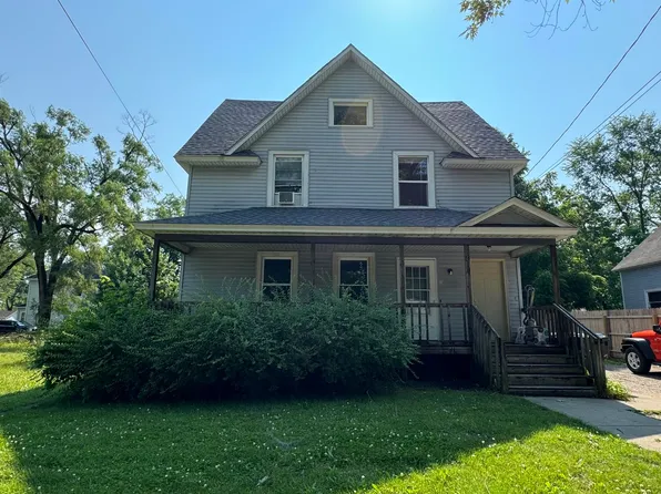 911 Mills St, Kalamazoo, MI 49001