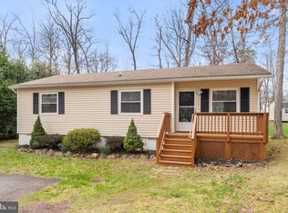 904 Lakeview Pkwy, Locust Grove, VA 22508