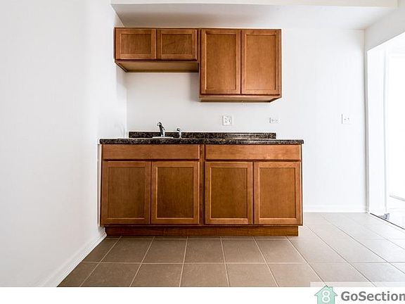 5th image of 7800 S Ashland Ave #1