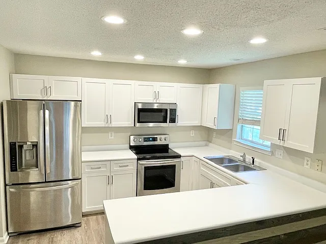 2160 Kings Gate Ln — Photo 1