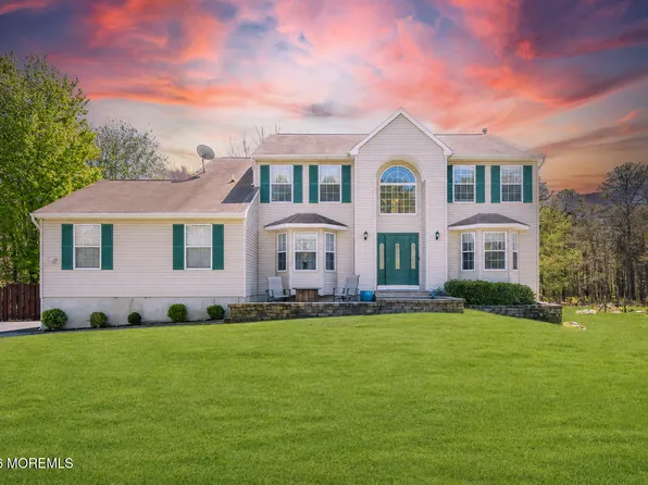 18 Camelot Terrace, Jackson, NJ 08527