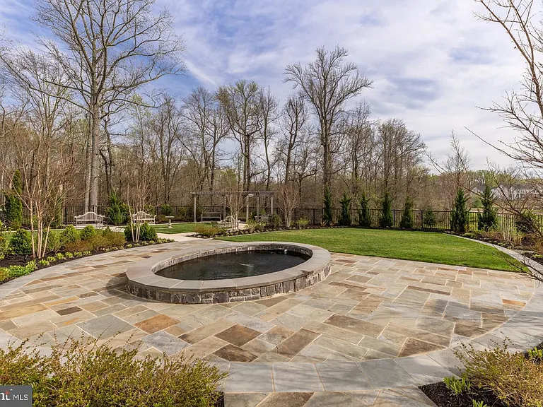 6101 Fairview Farm Dr #207 — Photo 29