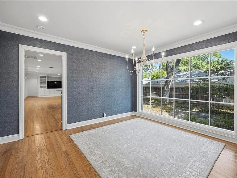 329 Eastwood Ave — Photo 12