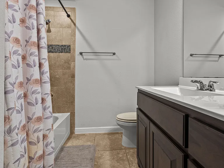 9108 Golden Hollow Ln — Photo 19