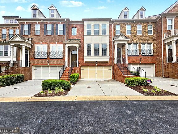 2nd image of 5016 Ridgemont Walk SE