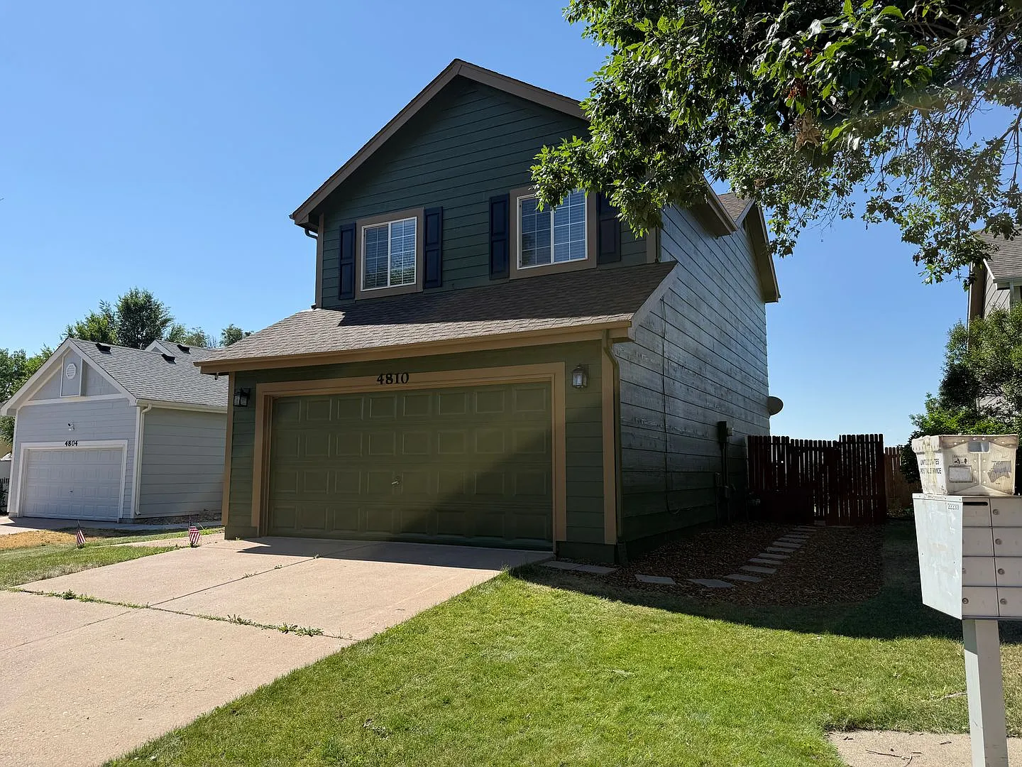 Like New 3 Bed 3 Bath Home Located in Stetson Hills & The Powers Corridor — Photo 3