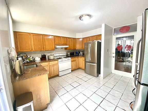 3rd image of 2318 Mermaid Ave