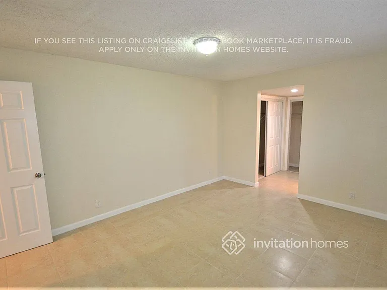 3339 NW 69th Ct — Photo 4