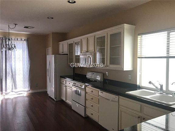 3rd image of 1535 Evening Spirit Ave