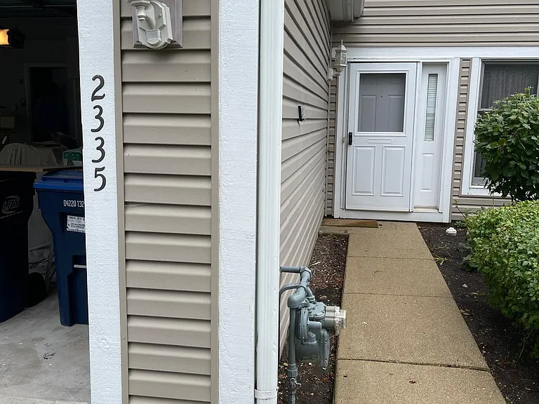 2335 Hamilton Pl — Photo 17