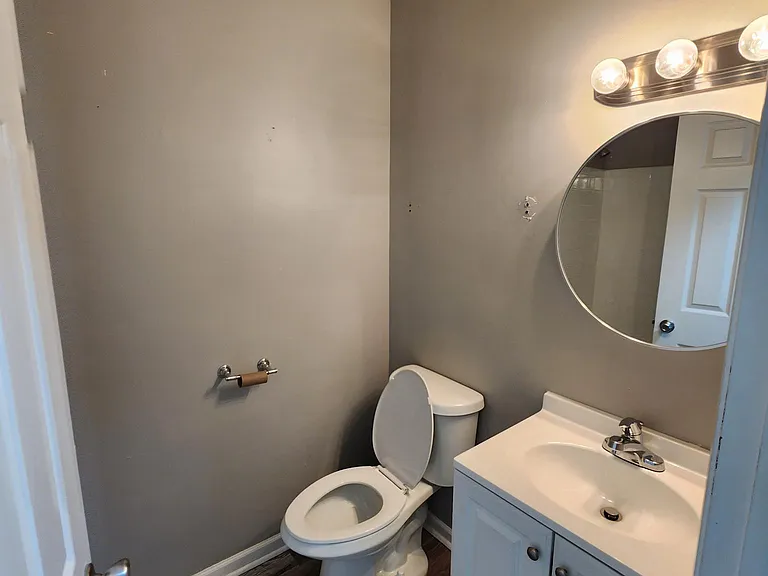 6733 Nebraska Ave — Photo 10