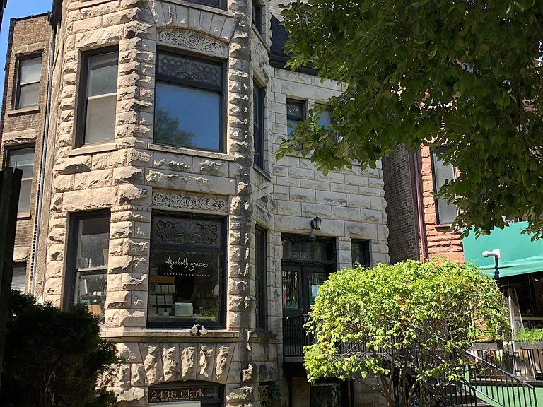 2438 N Clark St #3F — Photo 1