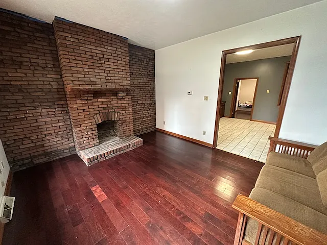 Building Photo - 2105 Wrights Way #1