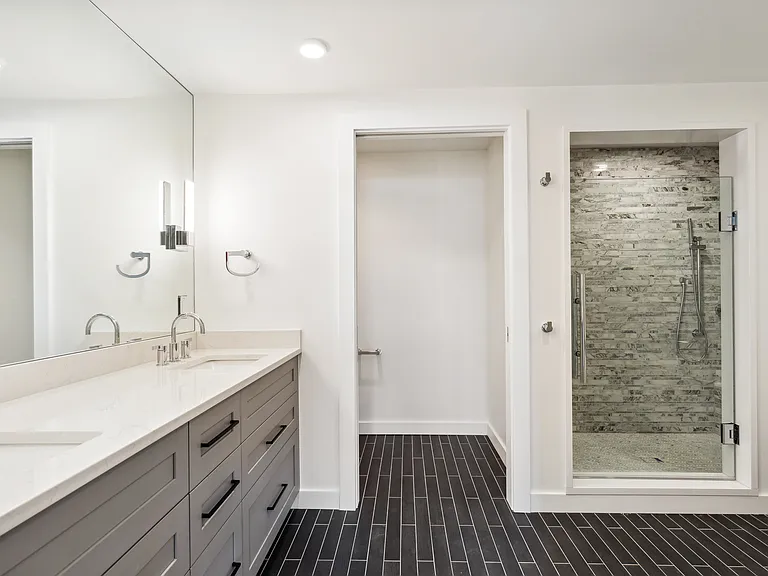 315 N Tracy Ave #401 — Photo 2