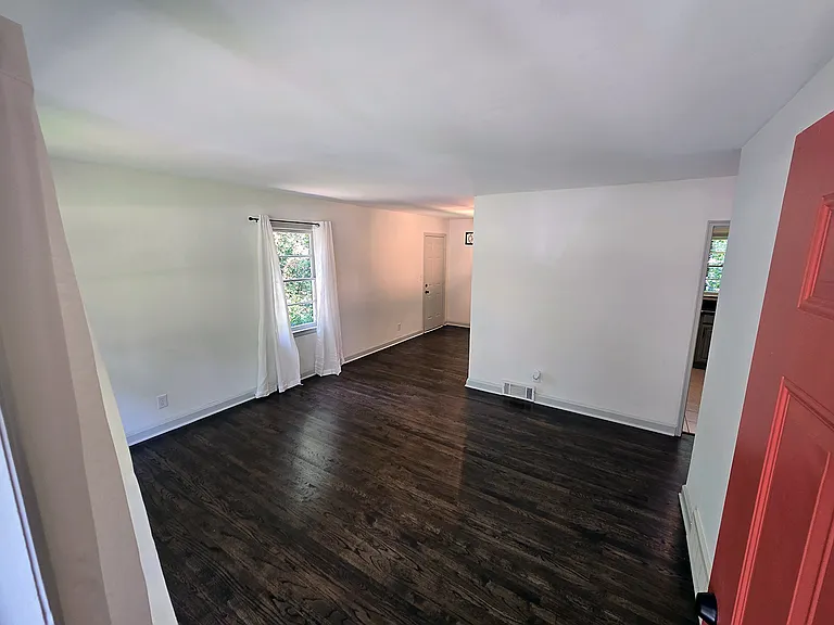 2863 Catalina Dr — Photo 5
