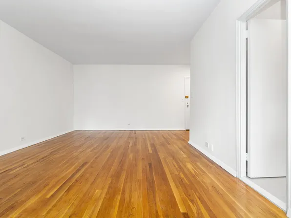 242 East 38th Street image 5 of 8