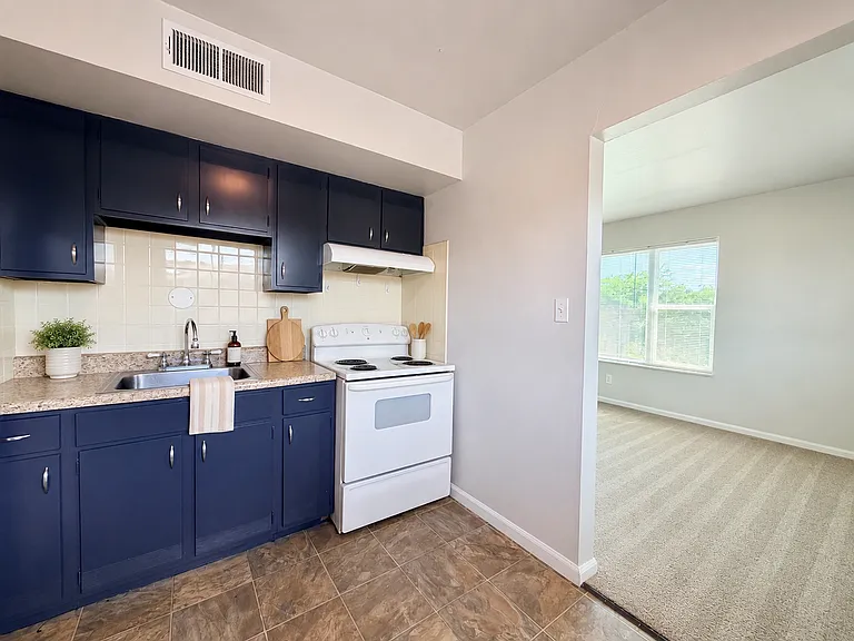 4141 Germania St #2A — Photo 2
