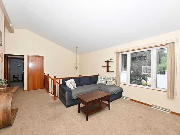 3rd image of 11020 W Parnell AVENUE