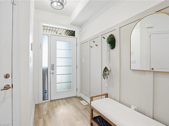 3rd image of 39 Bellhouse Ave