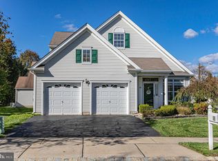 55 Pinflower Ln, West Windsor, NJ 08550