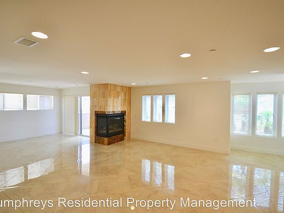 2nd image of 440 Pearl St #202