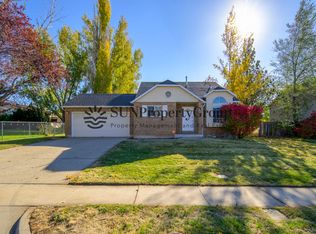 667 W 1460 N, Clinton, UT 84015