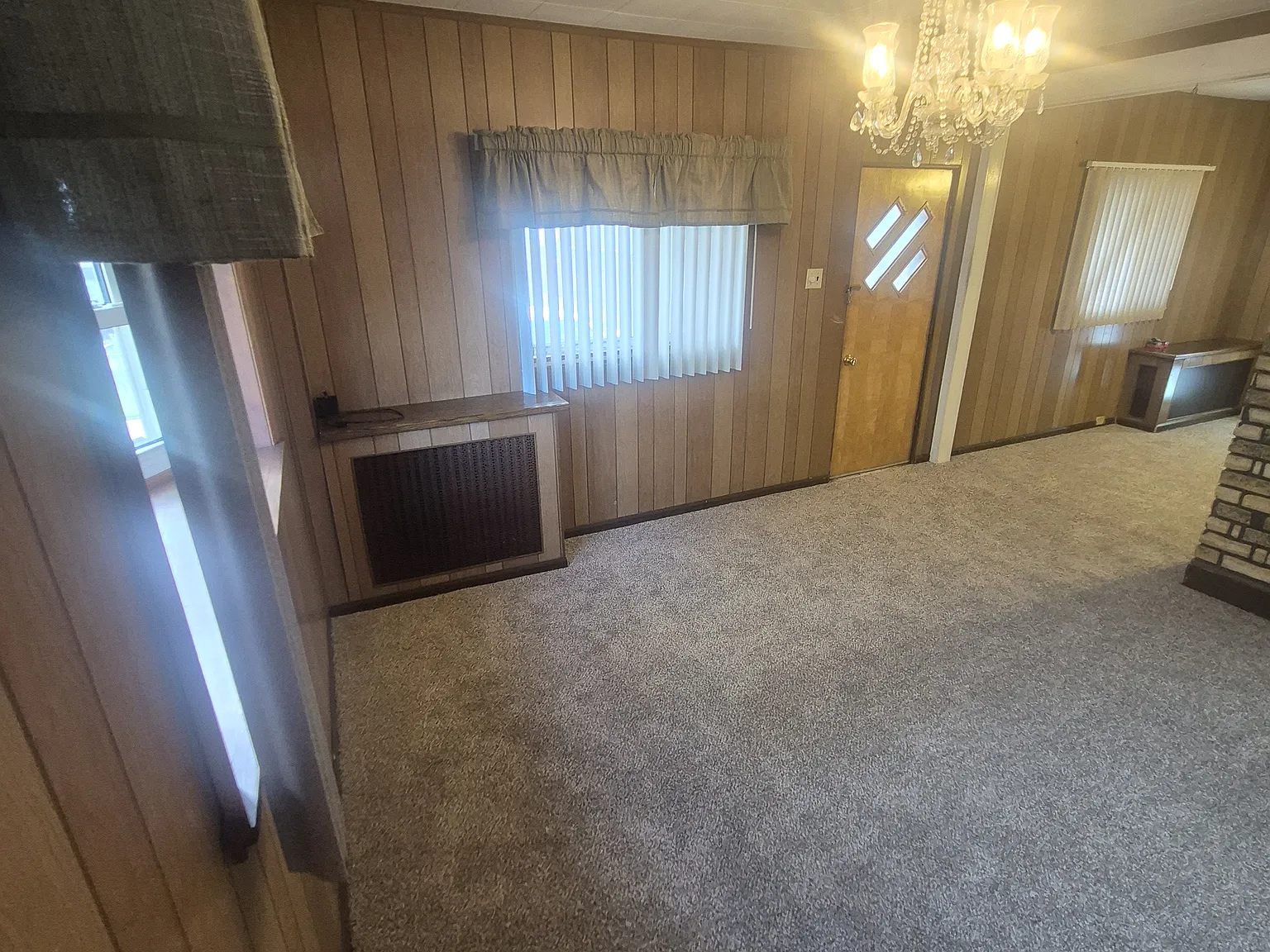 3 bed, $900 — Photo 4