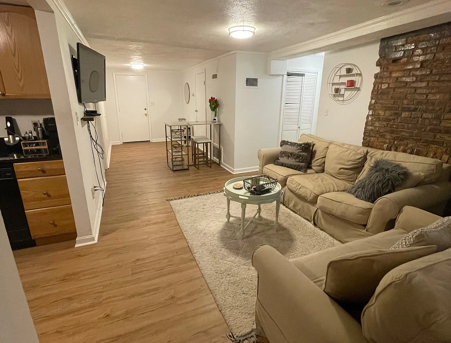 2 bed, $3,300 — Photo 2