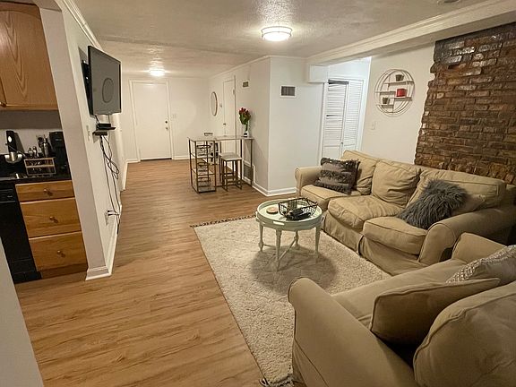 2nd image of 148 Endicott St #B