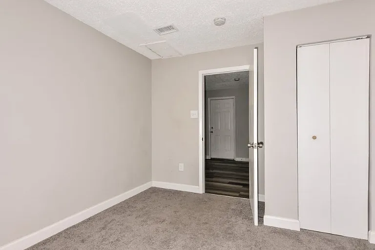 9822 Vickie Pl — Photo 6